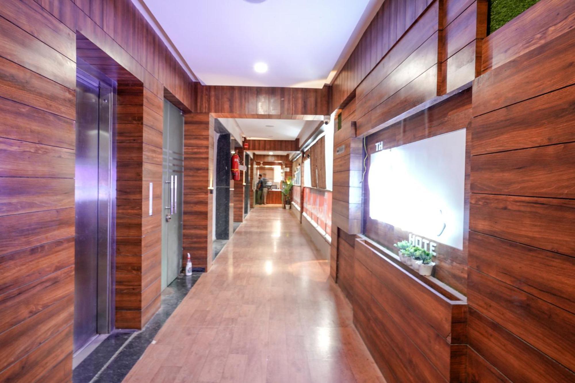 Fabhotel The Valentine - Udhna Road Surat Exterior foto