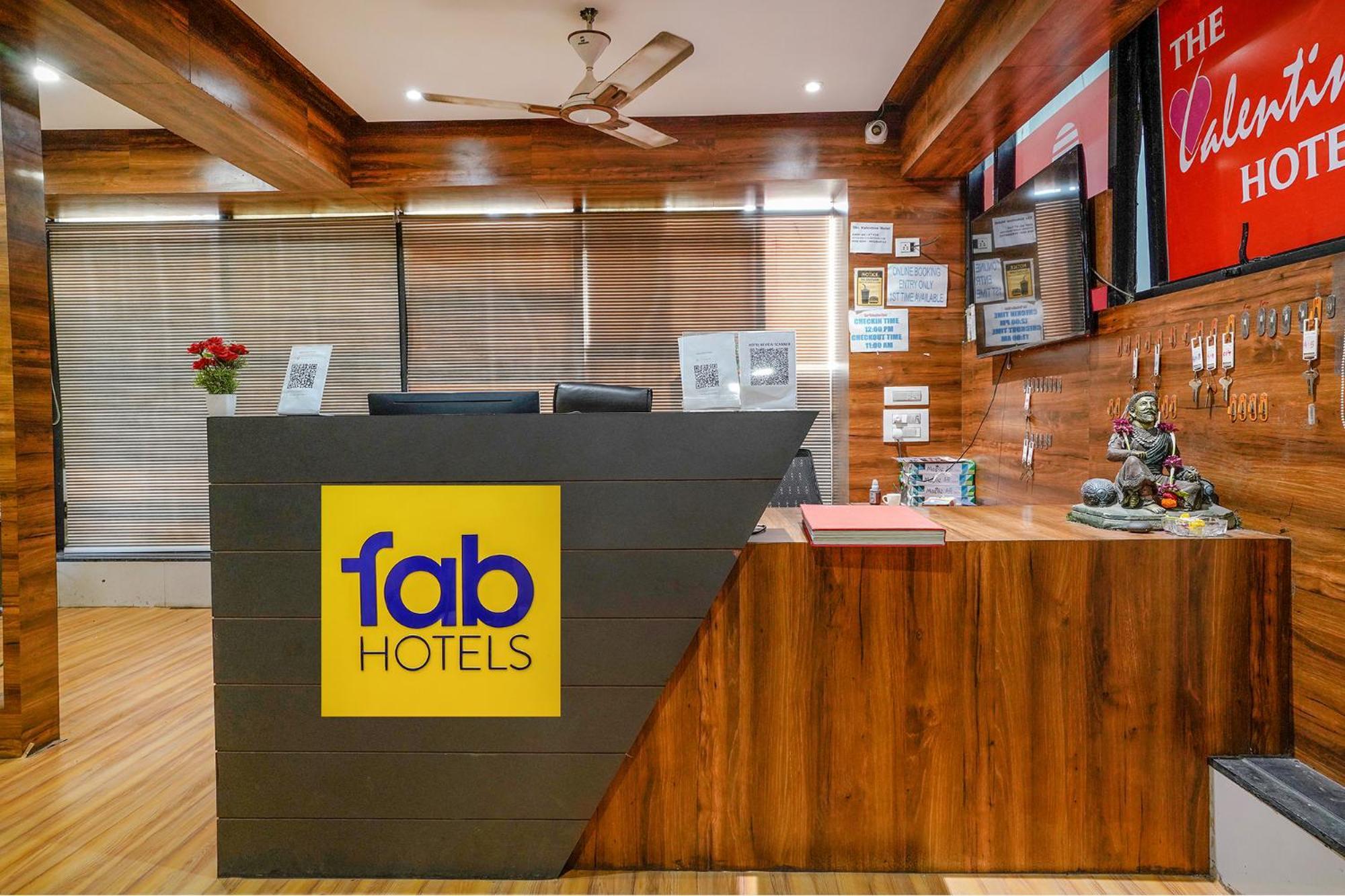 Fabhotel The Valentine - Udhna Road Surat Exterior foto