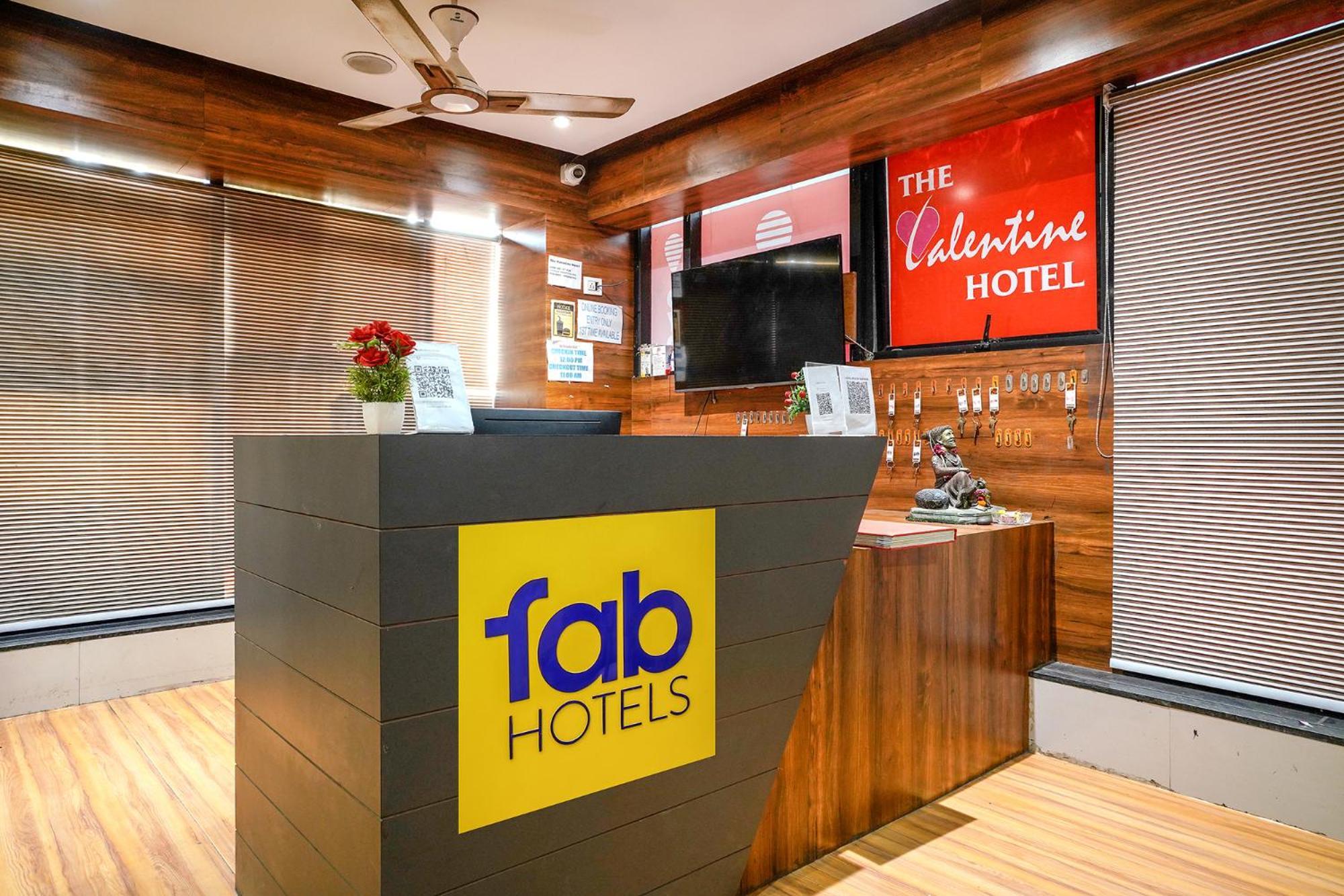 Fabhotel The Valentine - Udhna Road Surat Exterior foto